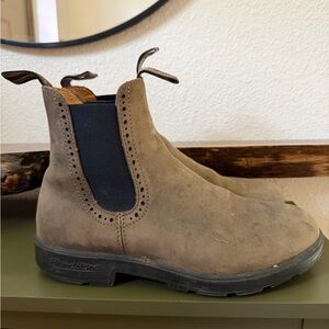 Blundstone Women’s Chelsea Boot in Rustic Brown